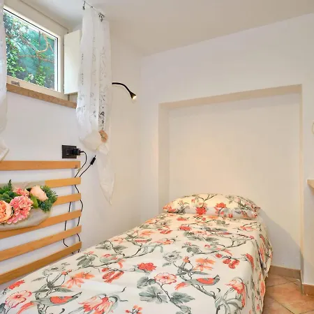 Apartman Domus *