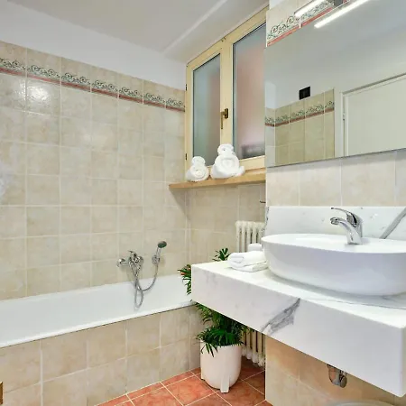 Апартаменты Domus *